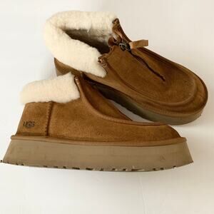 Ugg Funkette Boots Low Platform Chestnut Suede Sheepskin Collar Zipper